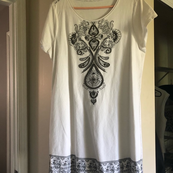 VENUS Dresses & Skirts - Embellished Mini White Dress